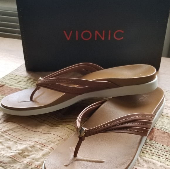 vionic flip flops womens